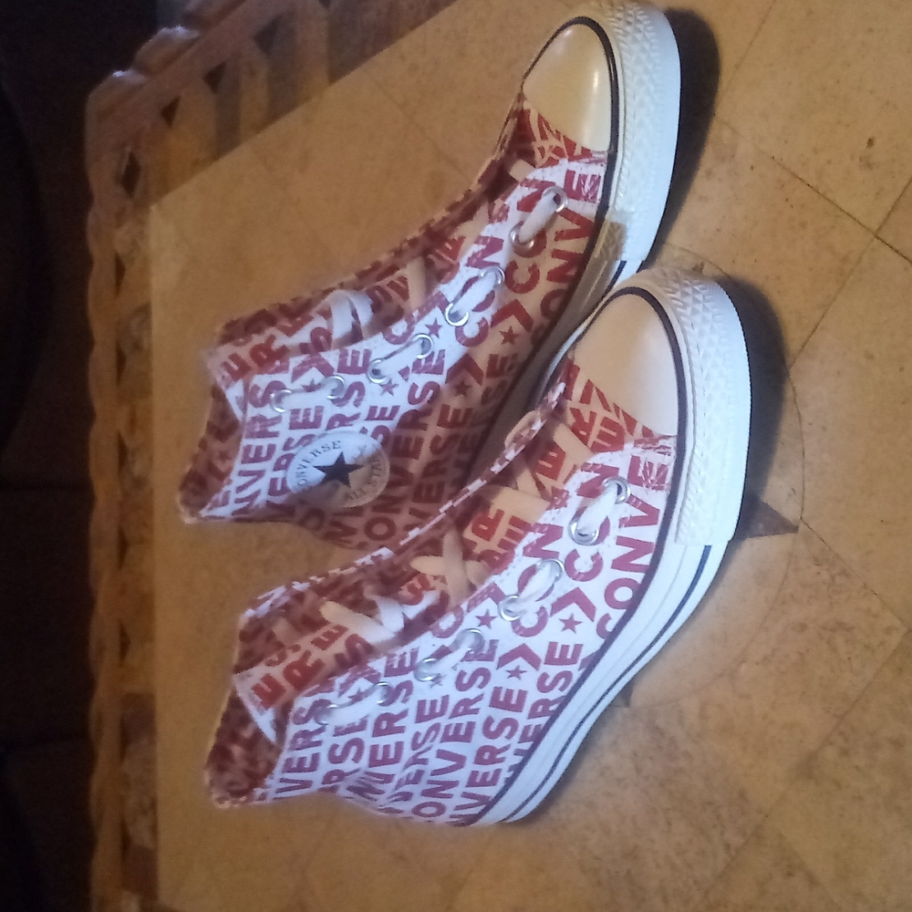 Converse(Chuck Taylor)7-M/9-W